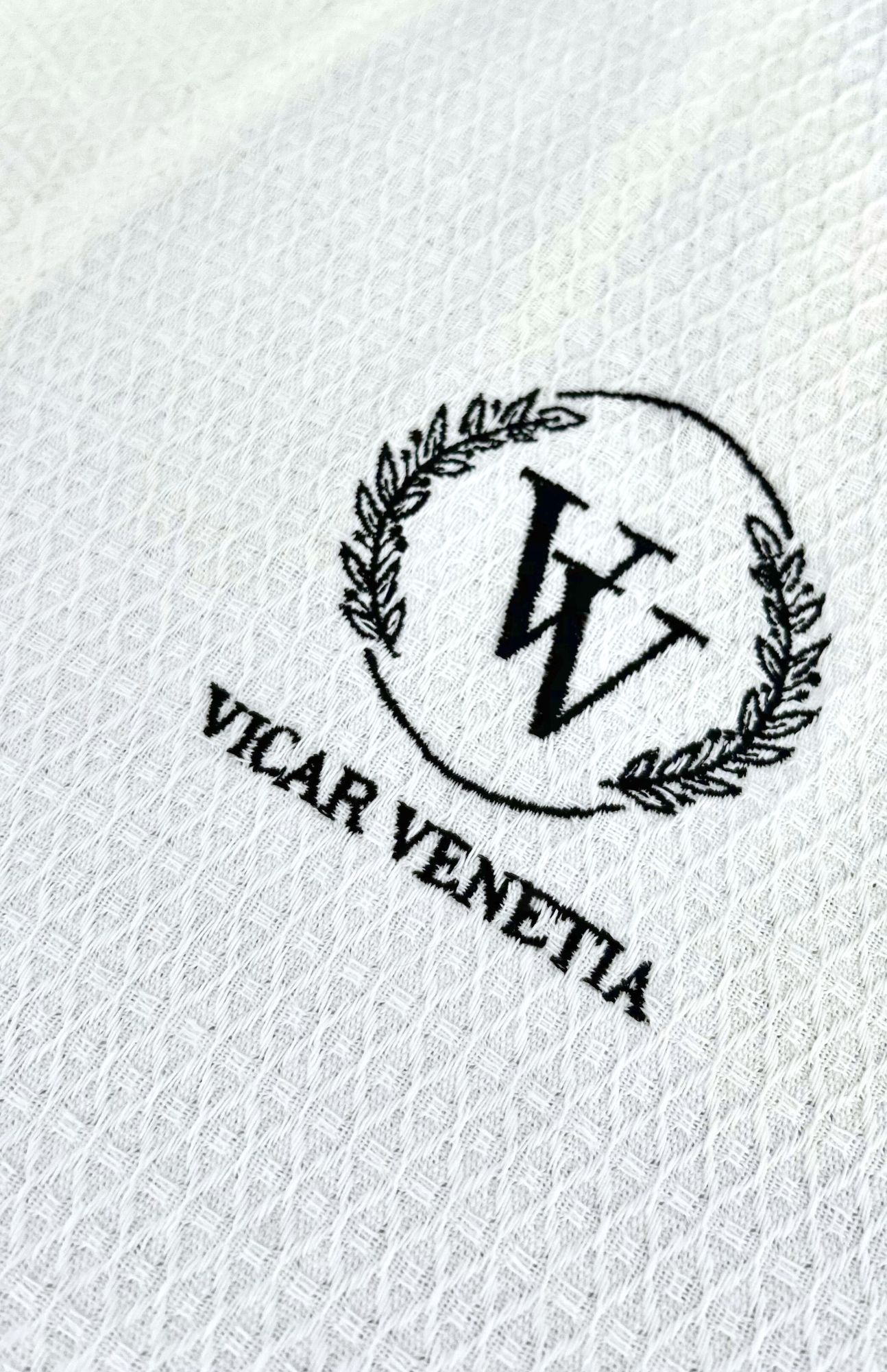 Vicar Venetia Robe